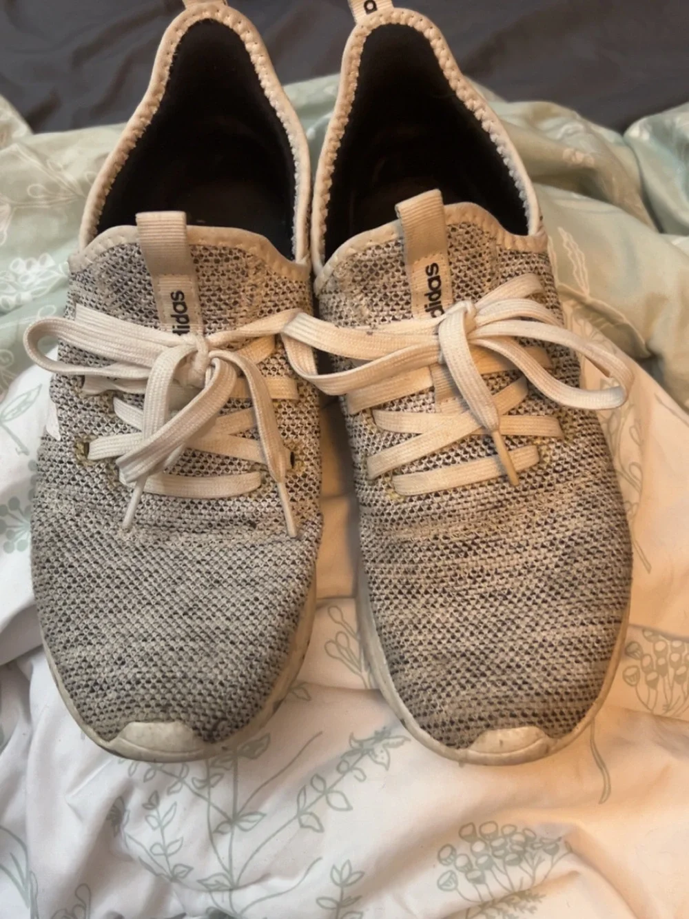 adidas women’s Lightweight grey Cloudfoam Sneakers